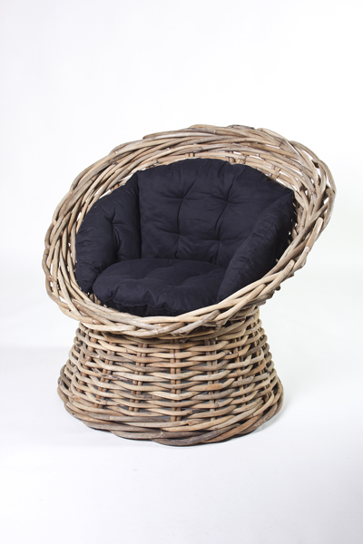 ÄRMCHAIR w/BLACK CUSHION